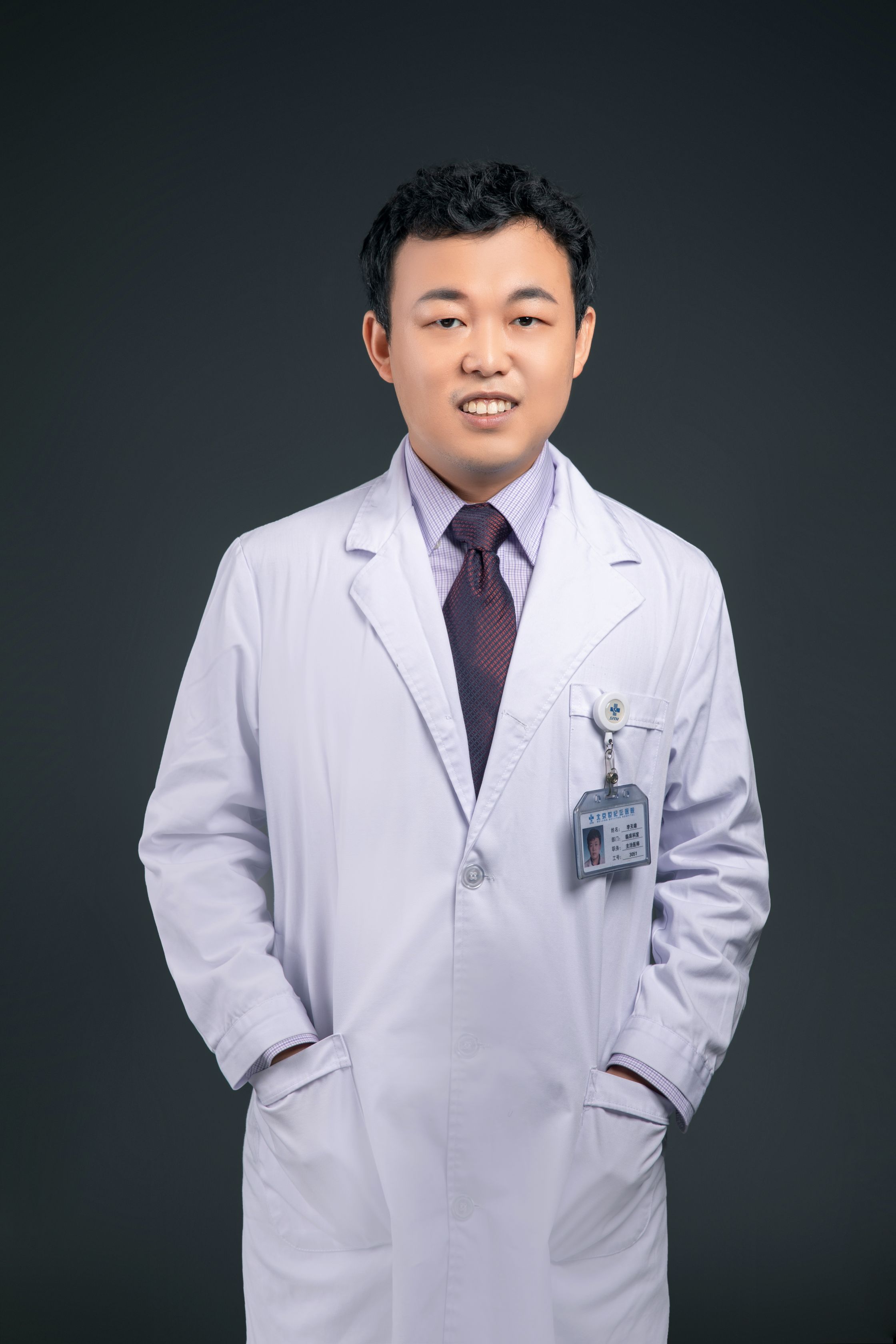 李天雄